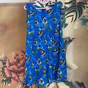 The Disney store blue Minnie Mouse Mickey Mouse hibiscus flower dress xs Hawaii